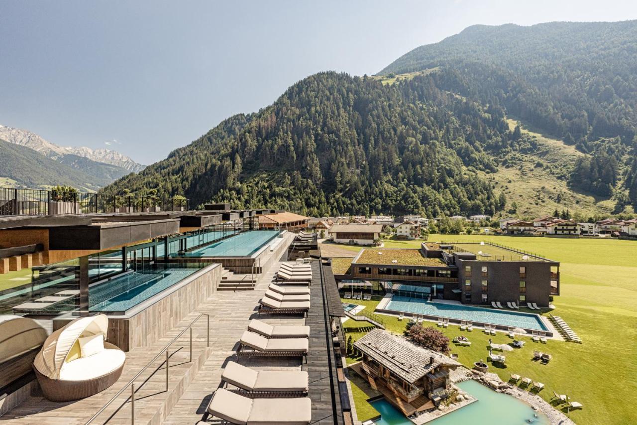 Alpine Luxury Spa Resort Schwarzenstein Lutago Εξωτερικό φωτογραφία